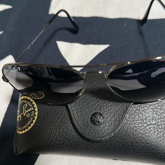 Ray Ban Metal Polarized Large Aviator Sunglasses - Picture 5 of 5